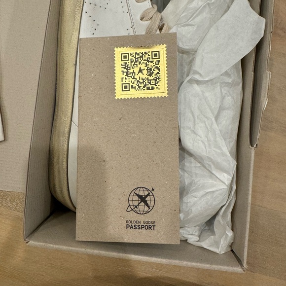 NWT Men’s Golden Goose Superstar Low Top Sneakers Size 43 - Picture 7 of 8